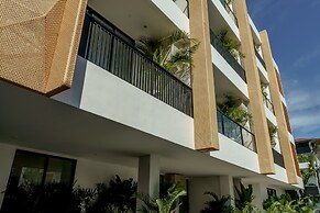 Sunny Aparts 1