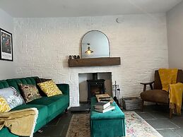 Llansteffan - Dog Friendly 2-bed House, Sleeps 4