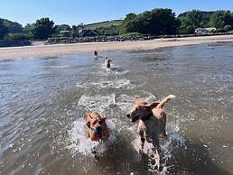 Llansteffan - Dog Friendly 2-bed House, Sleeps 4