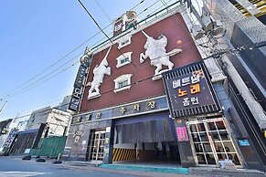 Khan Motel