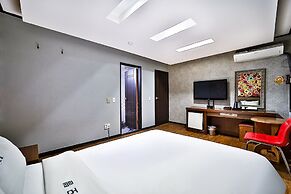 Khan Motel
