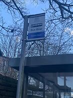 2 Bed Flat - Sleeps 4 - Parking - Wifi