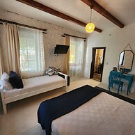 Kapela Tas Otel Alacatı