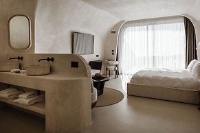 One of One Hotel