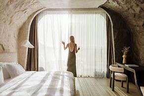 One of One Hotel