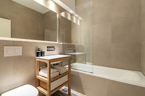 Maison Bucarest Apartments by Olala Homes