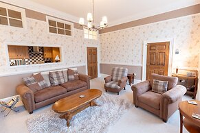 Luxury Nautical Apartment Central Free Parking