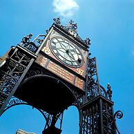 The Racecourse Gathering 5 Bed - Sleeps 12 City Centre