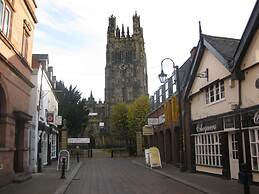 The Glyndwr - Berwyn House Central Wrexham