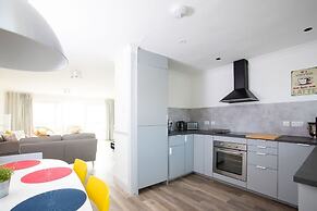 Bright Modern Selsey Seafront Home