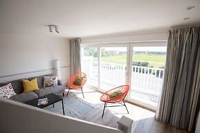 Bright Modern Selsey Seafront Home
