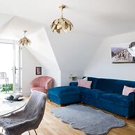 Luxury Penthouse Super King Bed 5 min to Beach