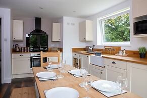 Lux Countryside Haven Mins to Beach Garden