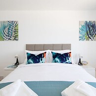Beachfront Apartment With Panoramic Sea Views