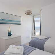 Beachfront Apartment With Panoramic Sea Views