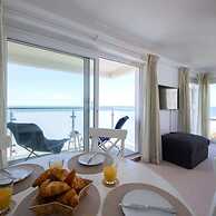 Beachfront Apartment With Panoramic Sea Views