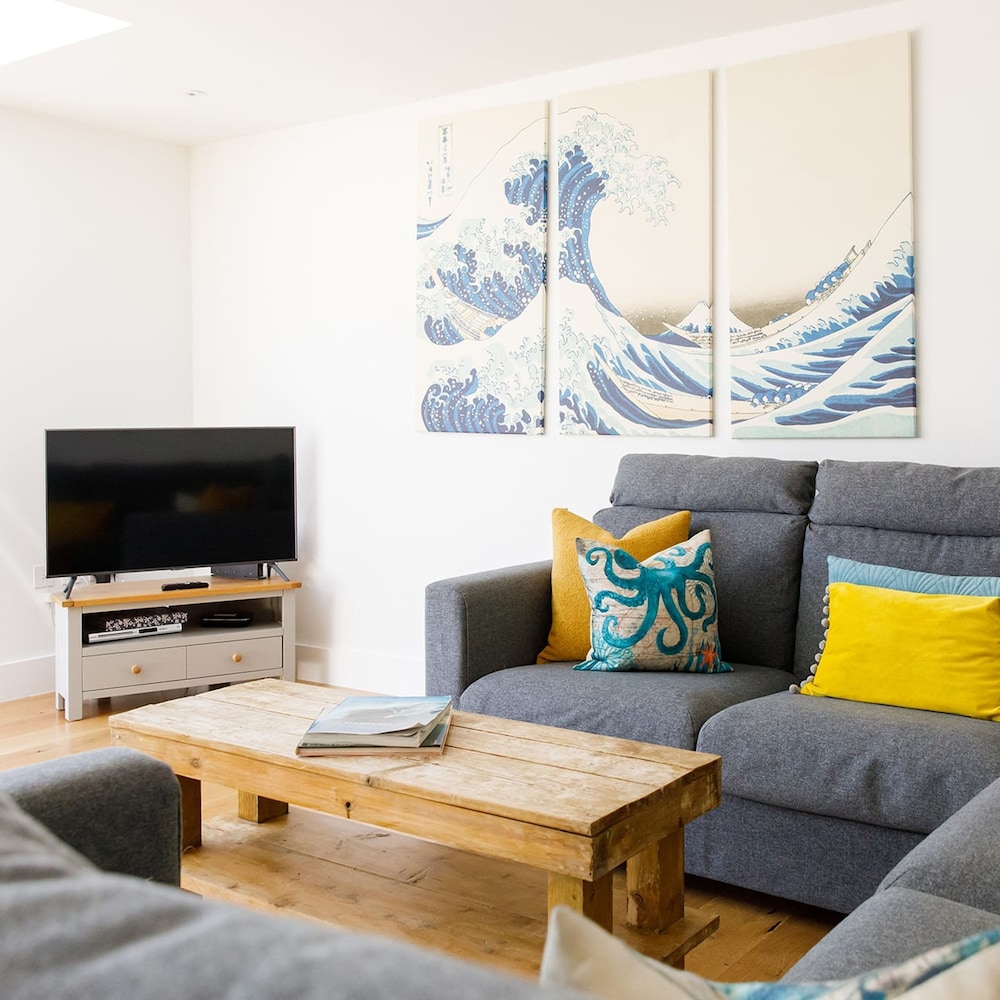 Delightful Seaside Hideaway 5 Mins to Beach
