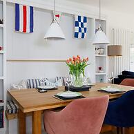 Pretty Coastal Home in Bosham Close to Water