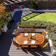 Newly Refurbished Seaside Escape - 5 Mins to Beach