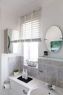 Wonderful Seafront Home - Panoramic Ocean Views
