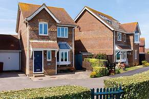Wonderful Seafront Home - Panoramic Ocean Views