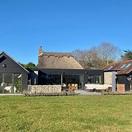 Luxury Cottage Conversion Close to Beaches
