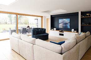 Luxury Cottage Conversion Close to Beaches