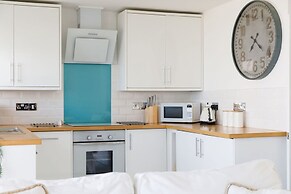 Two Bed Seafront Escape in East Wittering