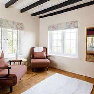 Tranquil Luxe in Country Cottage