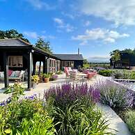 Luxury Countryside Haven for 10