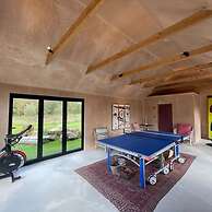 Luxury Countryside Haven for 10