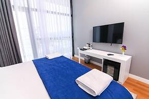 N HOTEL BY NOSHI