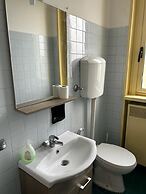 VENICE NIGHT DOUBLE ROOM SHARED TOILETC6
