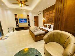 Beach Queen Resort