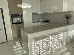 Condor Surfers - Coastal Letting Co