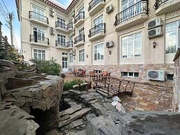 Ideal hotel