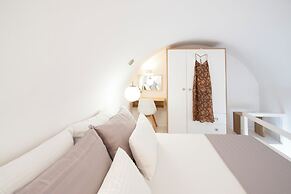 White Orchid Suites