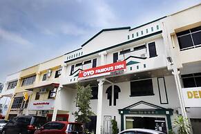 Hotel Famous Inn