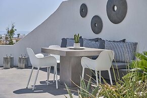 Topos Exclusive Santorini