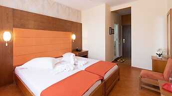HOTEL DELTA