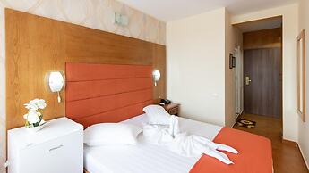 HOTEL DELTA
