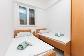 Apartments Villa Milas With Pool