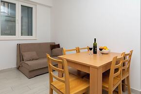 Apartments Villa Milas With Pool