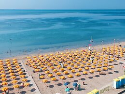 Adorable Bright Flat at Grado Pineta - Beahost