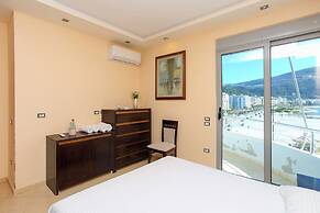 Holiday 2-bed Apartment Seaview