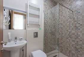 Brooch Boutique Hotel