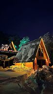 Dora Suit Bungalov