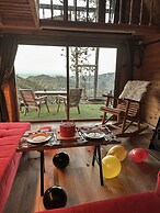 Dora Suit Bungalov