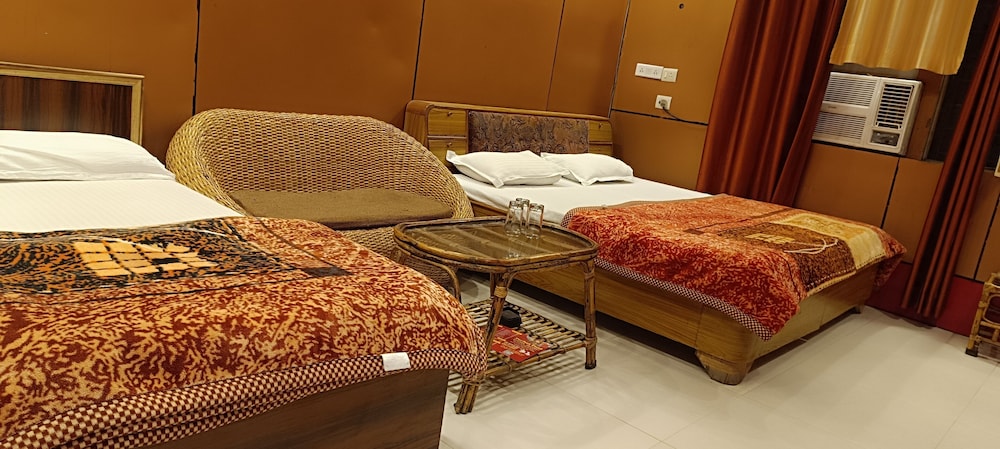 Shiv Ganga Hotel