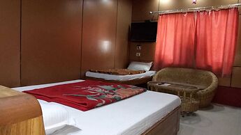 Shiv Ganga Hotel